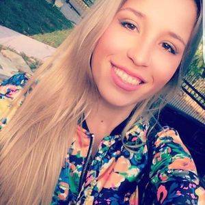 Meet your Posher, Krystal